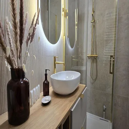 Amber Bay By Triapart *